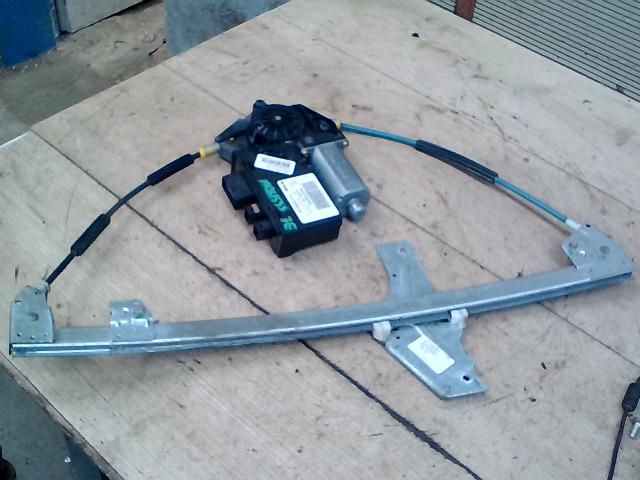 bontott PEUGEOT 307 Jobb első Ablakemelő Szerkezet (Elektromos)