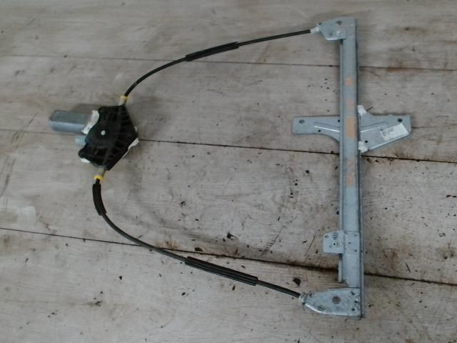 bontott PEUGEOT 307 Jobb első Ablakemelő Szerkezet (Elektromos)