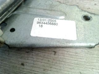 bontott PEUGEOT 307 Jobb első Ablakemelő Szerkezet (Elektromos)