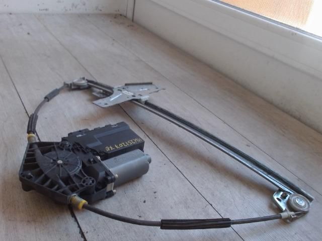 bontott PEUGEOT 307 Jobb első Ablakemelő Szerkezet (Elektromos)