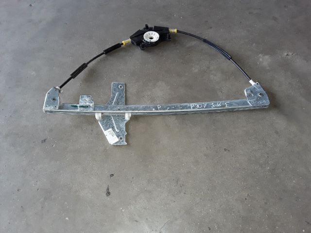 bontott PEUGEOT 307 Jobb első Ablakemelő Szerkezet (Elektromos)