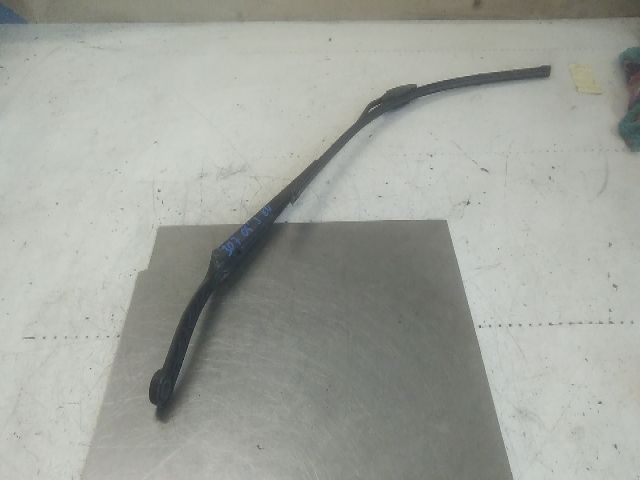 bontott PEUGEOT 307 Jobb első Ablaktörlő Kar
