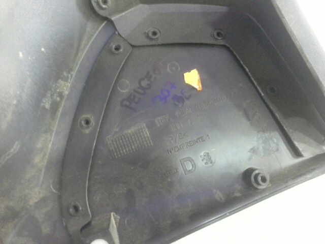 bontott PEUGEOT 307 Jobb első Ajtó Kárpit