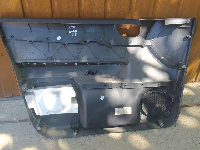bontott PEUGEOT 307 Jobb első Ajtó Kárpit