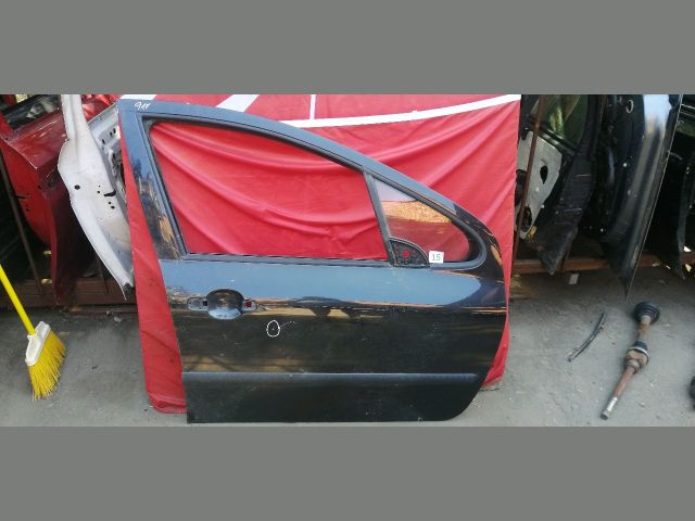bontott PEUGEOT 307 Jobb első Ajtó (Részeivel)