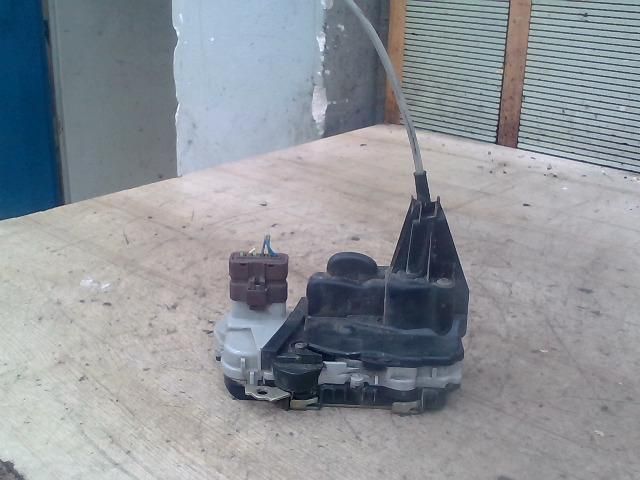 bontott PEUGEOT 307 Jobb első Ajtózár