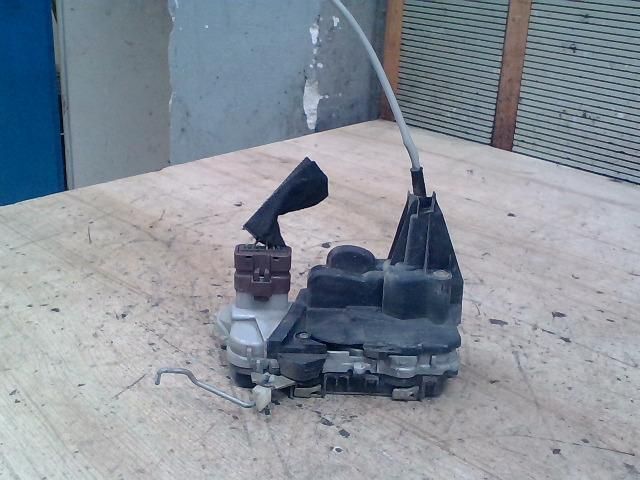 bontott PEUGEOT 307 Jobb első Ajtózár