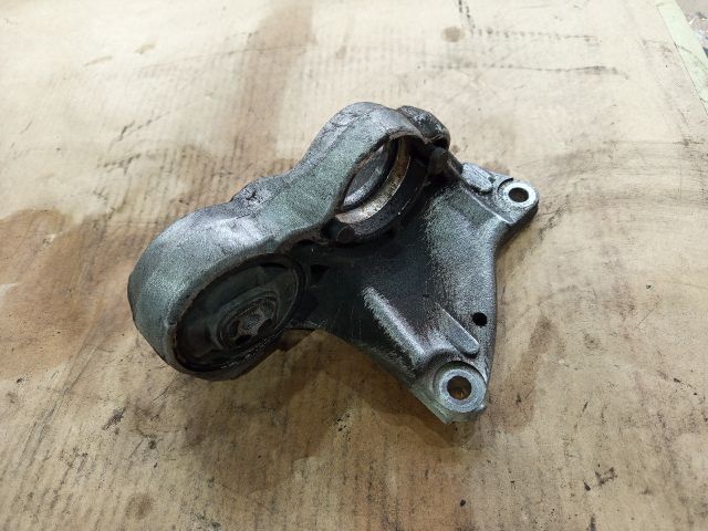 bontott PEUGEOT 307 Jobb első Féltengely Tartó