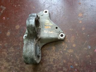 bontott PEUGEOT 307 Jobb első Féltengely Tartó