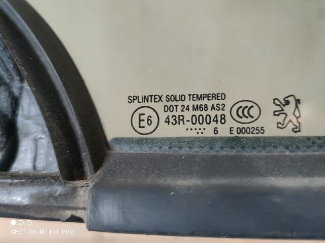 bontott PEUGEOT 307 Jobb első Fixüveg (Ajtóban)