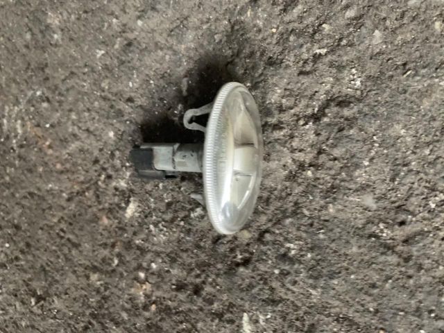 bontott PEUGEOT 307 Jobb első Sárvédő Irányjelző