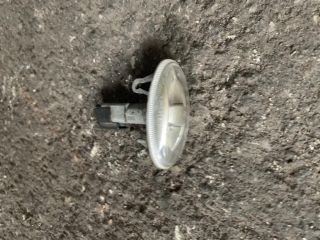 bontott PEUGEOT 307 Jobb első Sárvédő Irányjelző