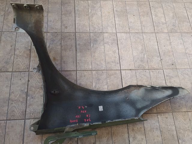 bontott PEUGEOT 307 Jobb első Sárvédő