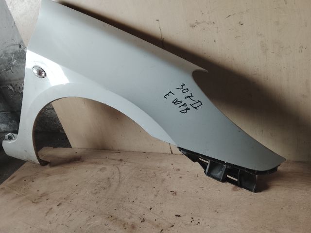 bontott PEUGEOT 307 Jobb első Sárvédő