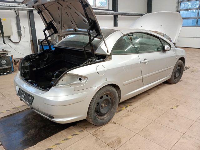 bontott PEUGEOT 307 Jobb első Sárvédő