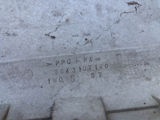 bontott PEUGEOT 307 Jobb első Sárvédő