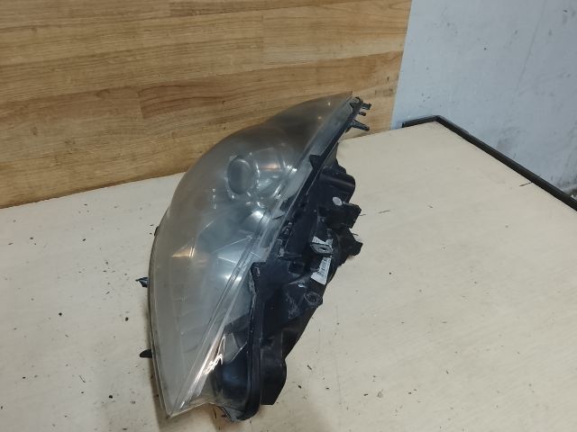 bontott PEUGEOT 307 Jobb Fényszóró