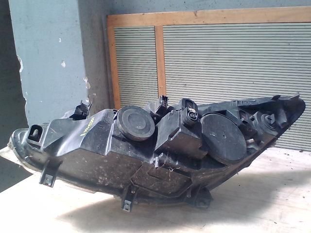 bontott PEUGEOT 307 Jobb Fényszóró