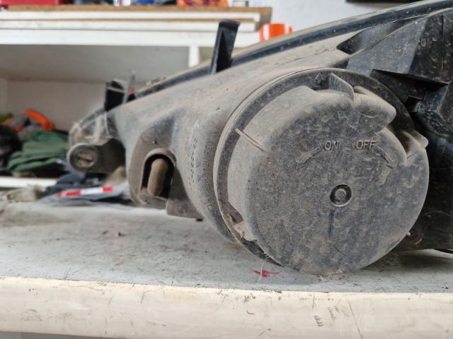 bontott PEUGEOT 307 Jobb Fényszóró