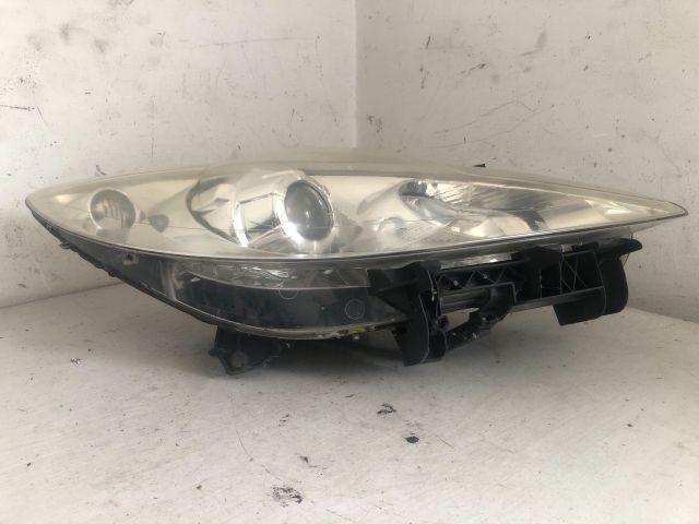 bontott PEUGEOT 307 Jobb Fényszóró