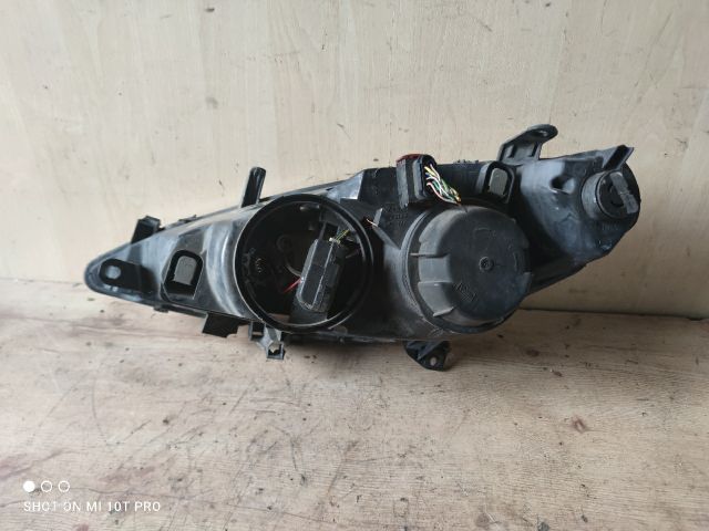 bontott PEUGEOT 307 Jobb Fényszóró