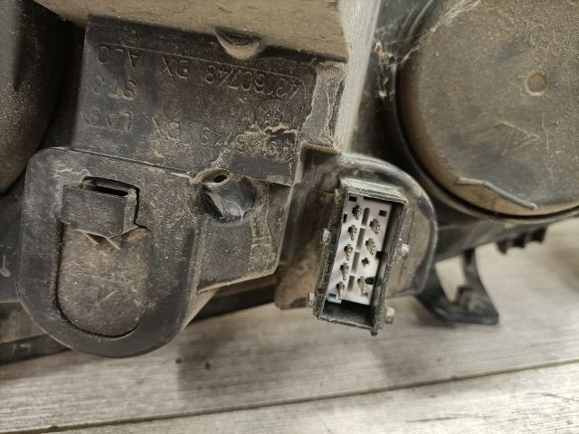 bontott PEUGEOT 307 Jobb Fényszóró