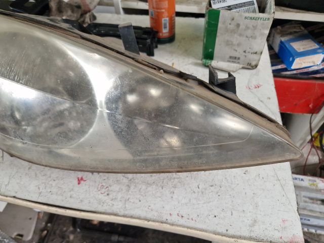 bontott PEUGEOT 307 Jobb Fényszóró