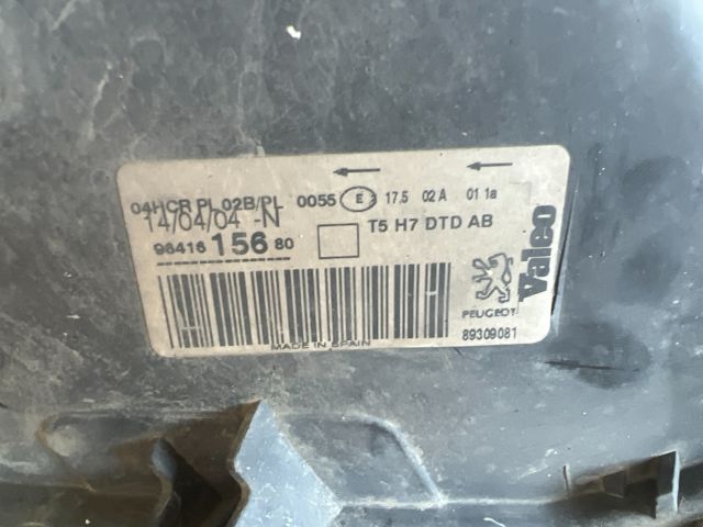 bontott PEUGEOT 307 Jobb Fényszóró