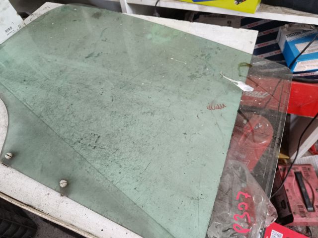 bontott PEUGEOT 307 Jobb hátsó Ablak