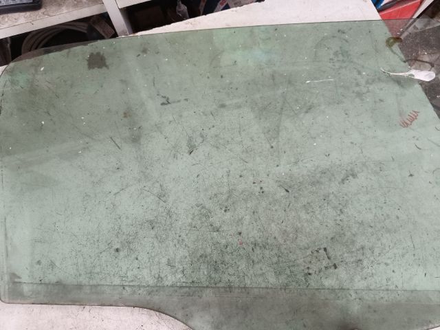 bontott PEUGEOT 307 Jobb hátsó Ablak