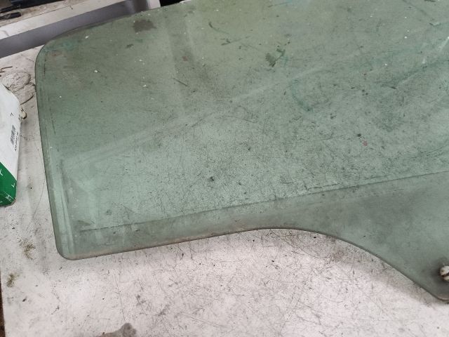 bontott PEUGEOT 307 Jobb hátsó Ablak