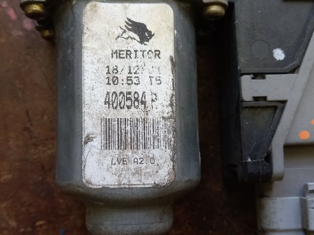 bontott PEUGEOT 307 Jobb hátsó Ablakemelő Motor