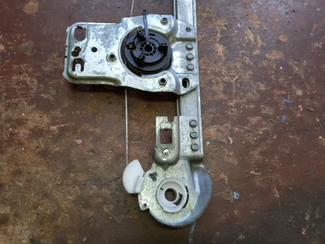 bontott PEUGEOT 307 Jobb hátsó Ablakemelő Szerkezet (Elektromos)