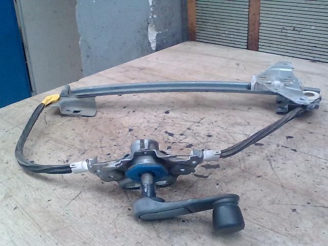 bontott PEUGEOT 307 Jobb hátsó Ablakemelő Szerkezet (Mechanikus)