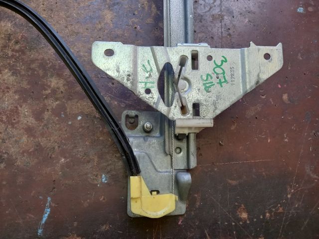 bontott PEUGEOT 307 Jobb hátsó Ablakemelő Szerkezet (Mechanikus)