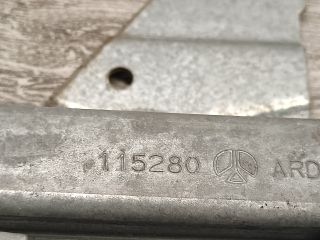 bontott PEUGEOT 307 Jobb hátsó Ablakemelő Szerkezet (Mechanikus)