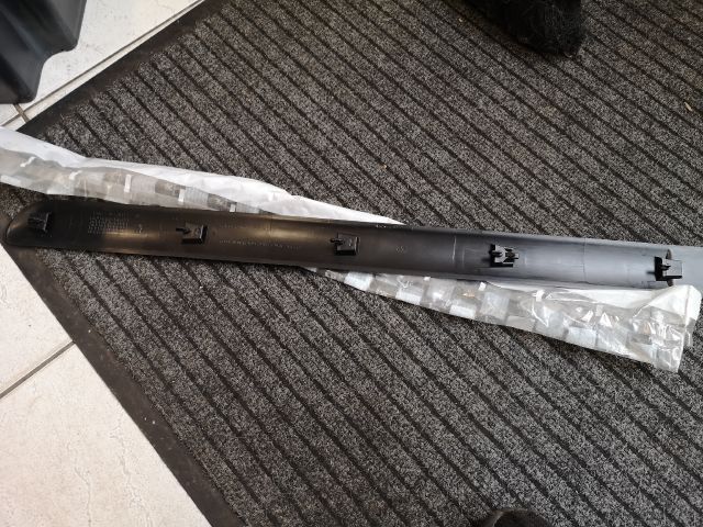 bontott PEUGEOT 307 Jobb hátsó Ajtó Díszléc