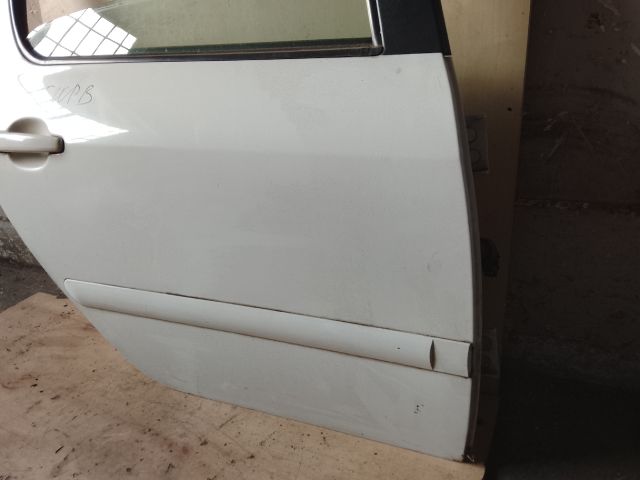 bontott PEUGEOT 307 Jobb hátsó Ajtó (Részeivel)