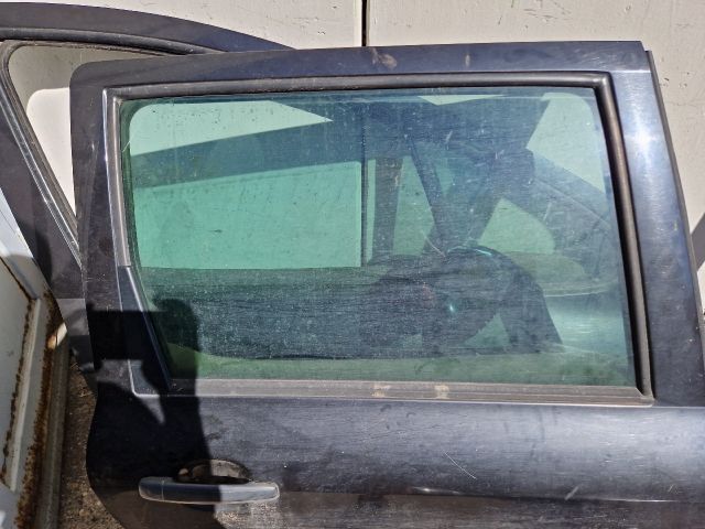 bontott PEUGEOT 307 Jobb hátsó Ajtó (Részeivel)