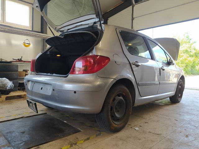 bontott PEUGEOT 307 Jobb hátsó Ajtóhatároló