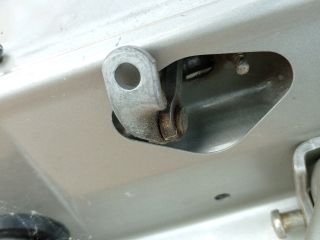 bontott PEUGEOT 307 Jobb hátsó Ajtóhatároló