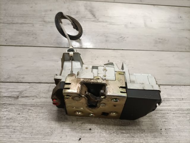 bontott PEUGEOT 307 Jobb hátsó Ajtózár