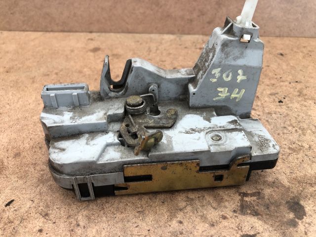 bontott PEUGEOT 307 Jobb hátsó Ajtózár