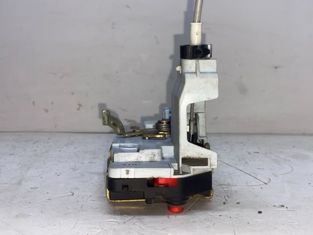 bontott PEUGEOT 307 Jobb hátsó Ajtózár