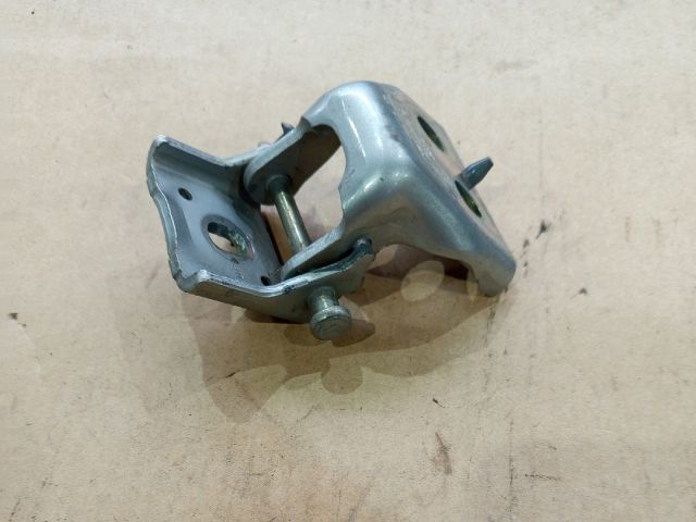 bontott PEUGEOT 307 Jobb hátsó Alsó Zsanér