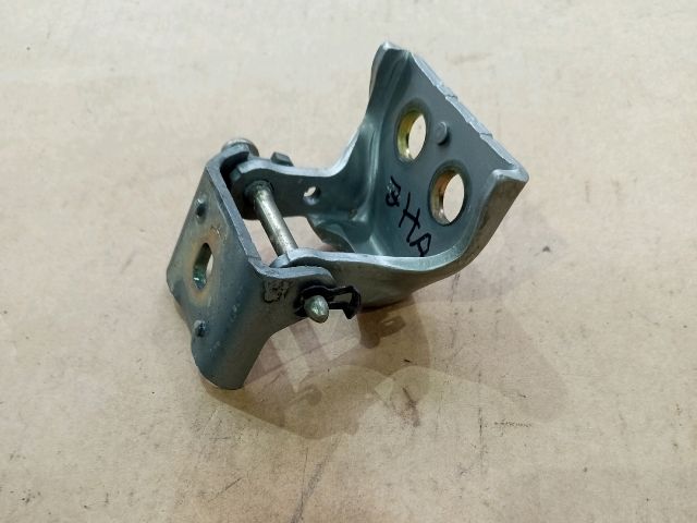 bontott PEUGEOT 307 Jobb hátsó Alsó Zsanér