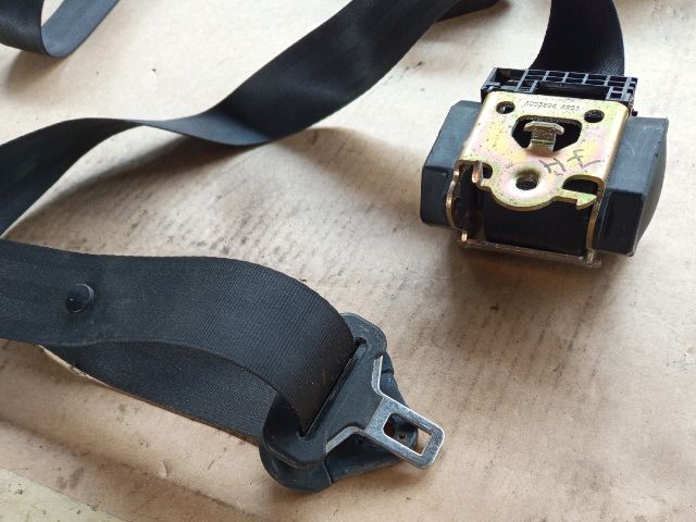 bontott PEUGEOT 307 Jobb hátsó Biztonsági Öv