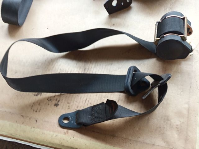 bontott PEUGEOT 307 Jobb hátsó Biztonsági Öv