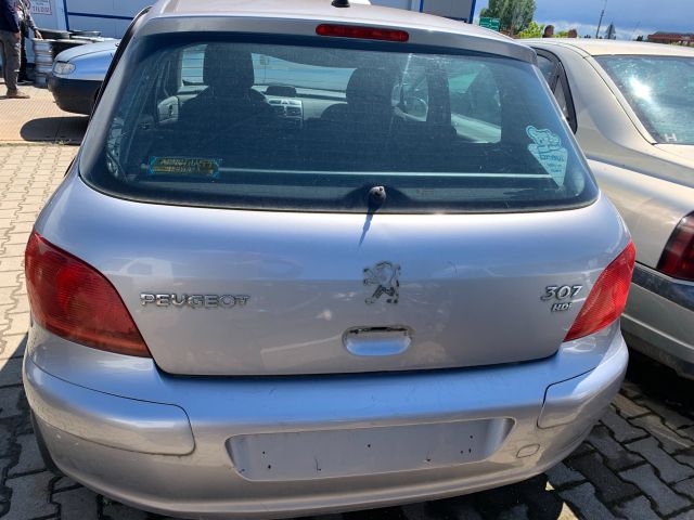 bontott PEUGEOT 307 Jobb Hátsó Lámpa
