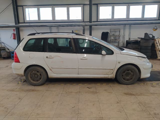 bontott PEUGEOT 307 Jobb Ködfényszóró